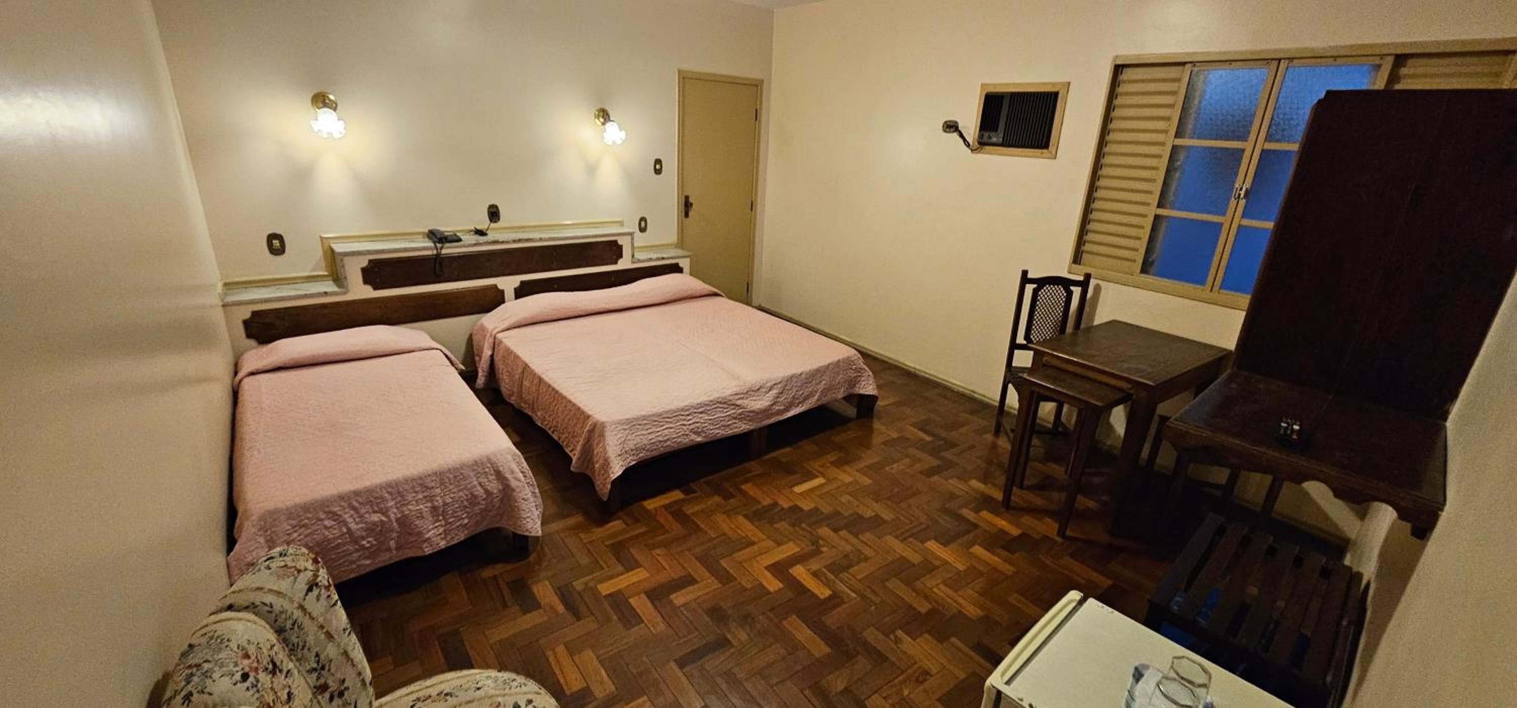 Hotel Colonial 28/44