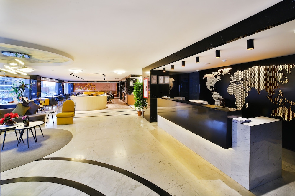 Lobby at Ibis Styles Istanbul Bomonti, ISTANBUL