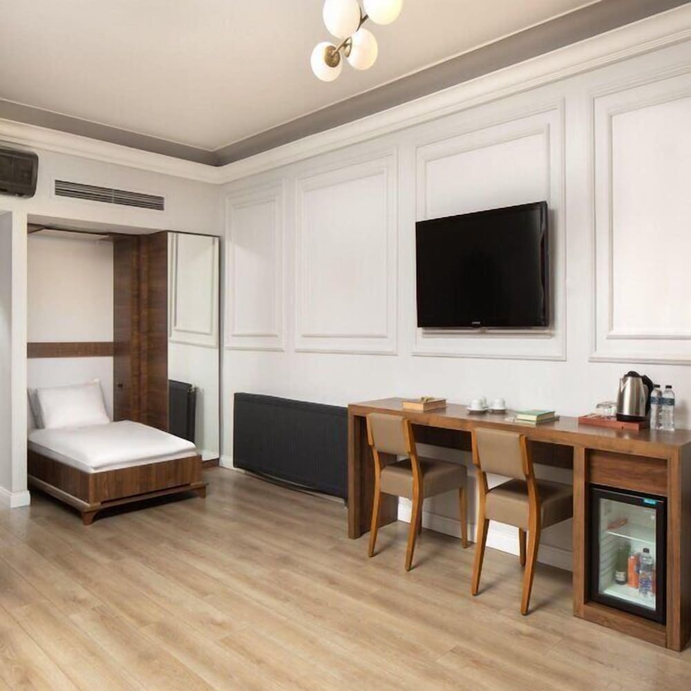 Elan Hotel Istanbul Pera 65/72