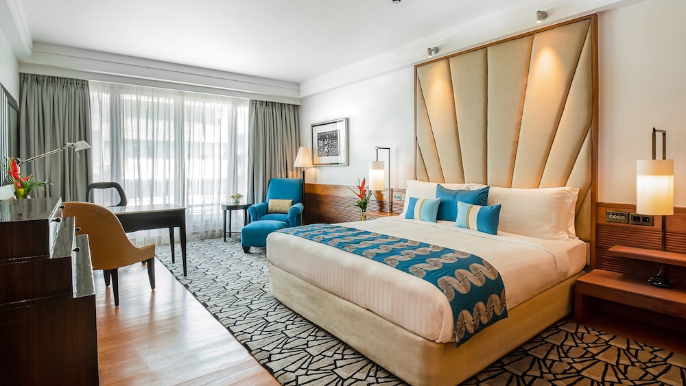 Classic, King Bed, Bay View