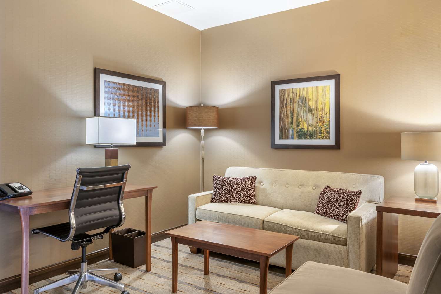 Best Western Premier Boulder Falls Inn 55/66