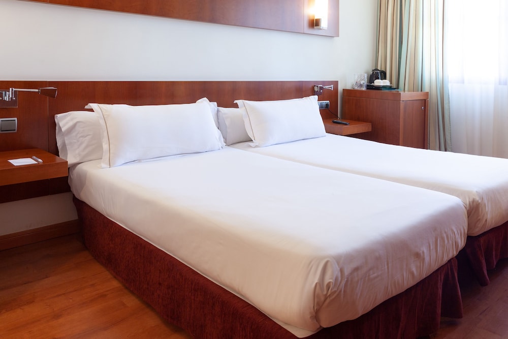Senator Huelva Hotel 9/50