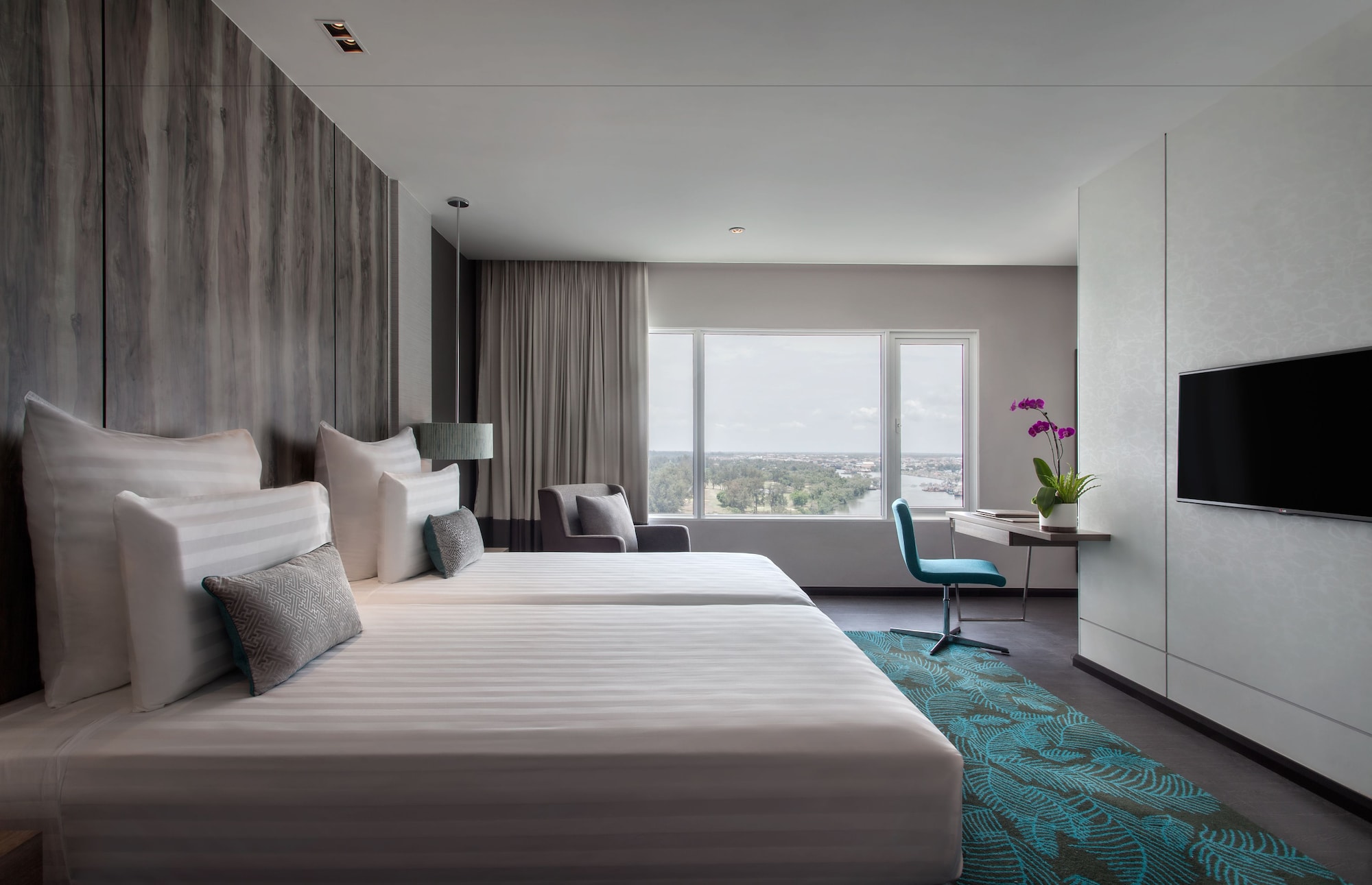 Premium, Superior, Twin Beds