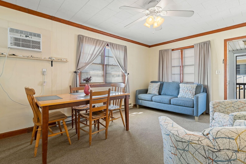 Oceanside Court By Kees Vacations 48/65