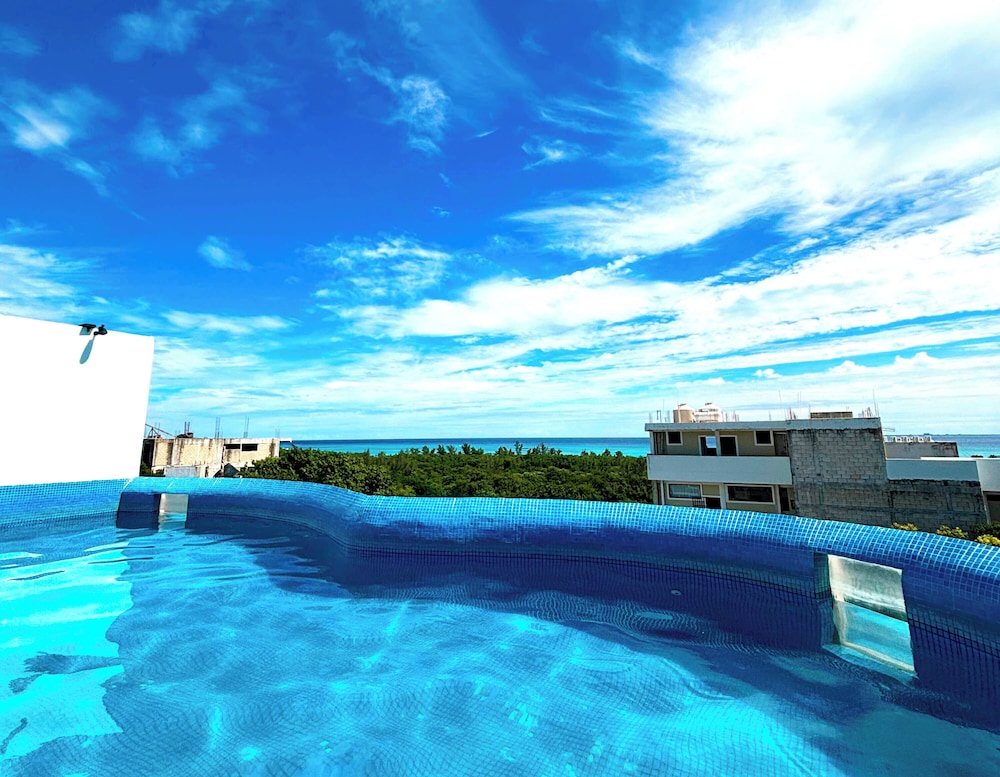 Capital O Hotel Brisas del Mar Playa Del Carmen 92/98