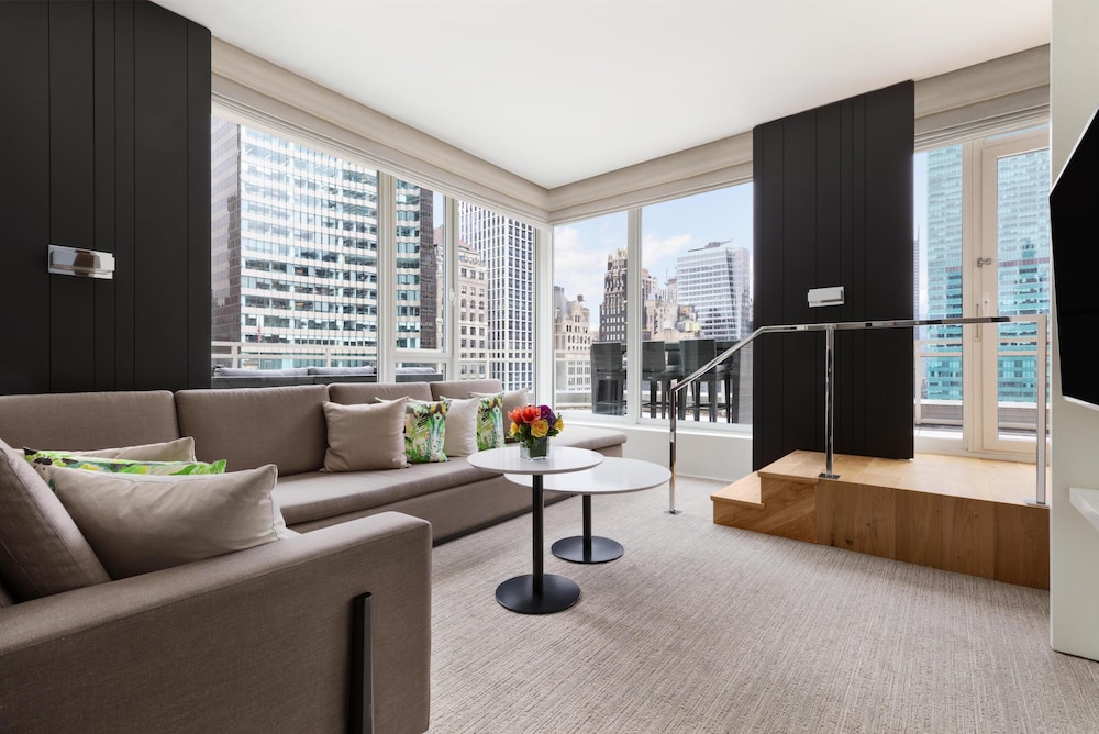 Andaz 5th Avenue 54/67