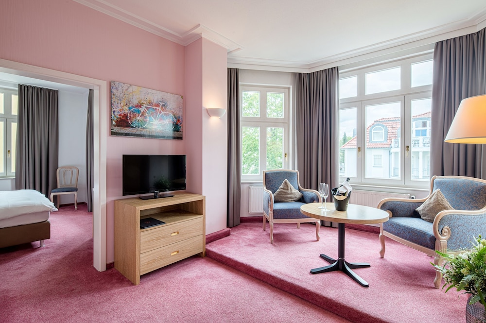 Hotel Residenz Waldkrone Kuehlungsborn 28/35