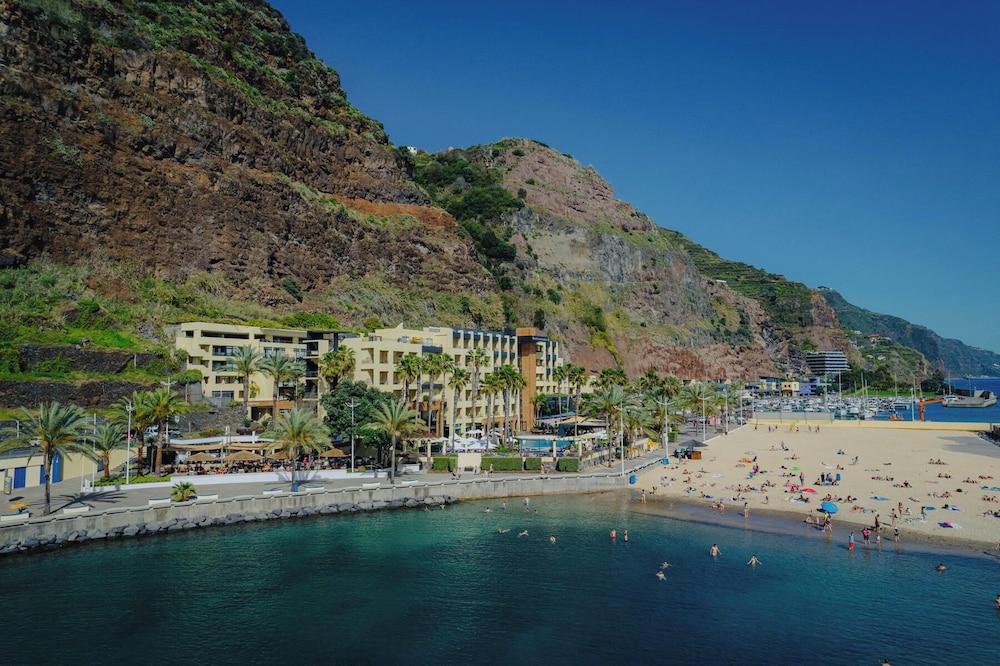 Calheta Beach by Savoy Signature 74/79