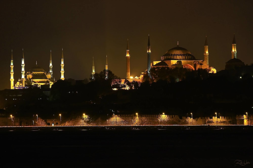 Home Sultanahmet 42/50