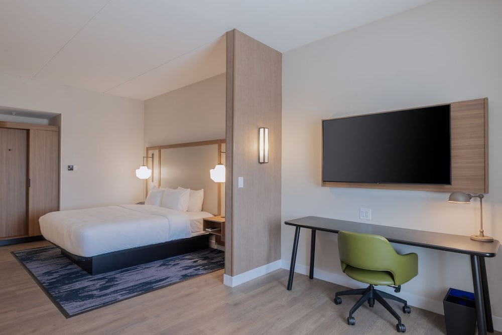 Fairfield Inn & Suites Dayton Beavercreek 27/27
