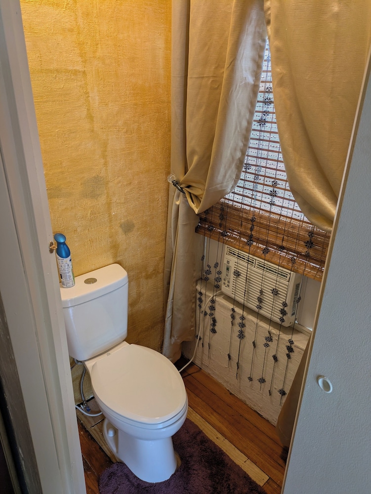The Old Parsonage Bed and Breakfast 63/64