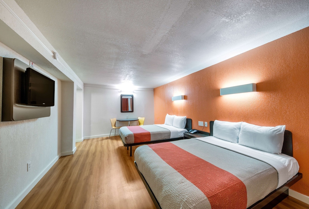Motel6 Dallas, TX - Farmers Branch 17/47