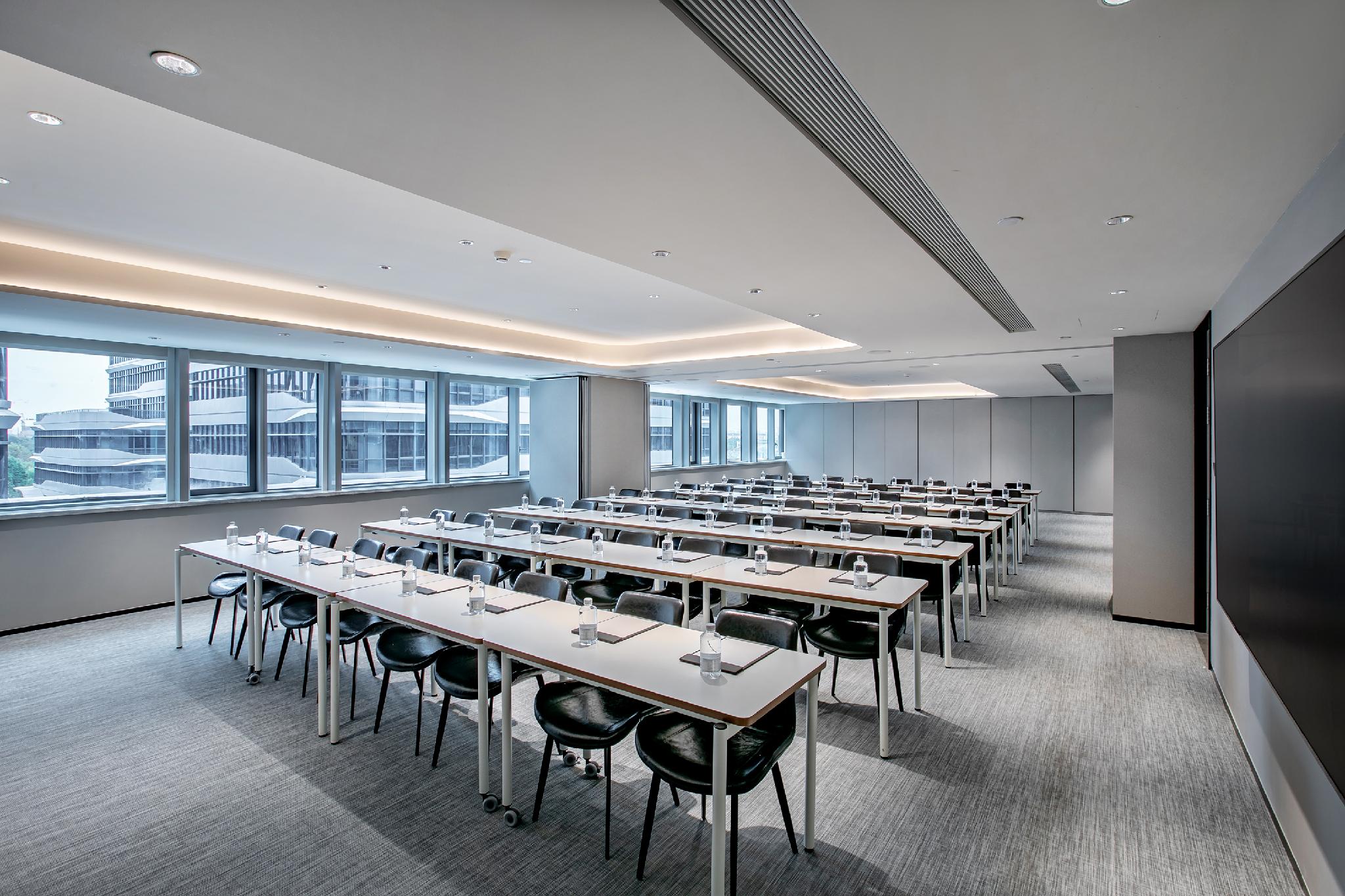 MaxX by Steigenberger Shanghai Hongqiao 43/48