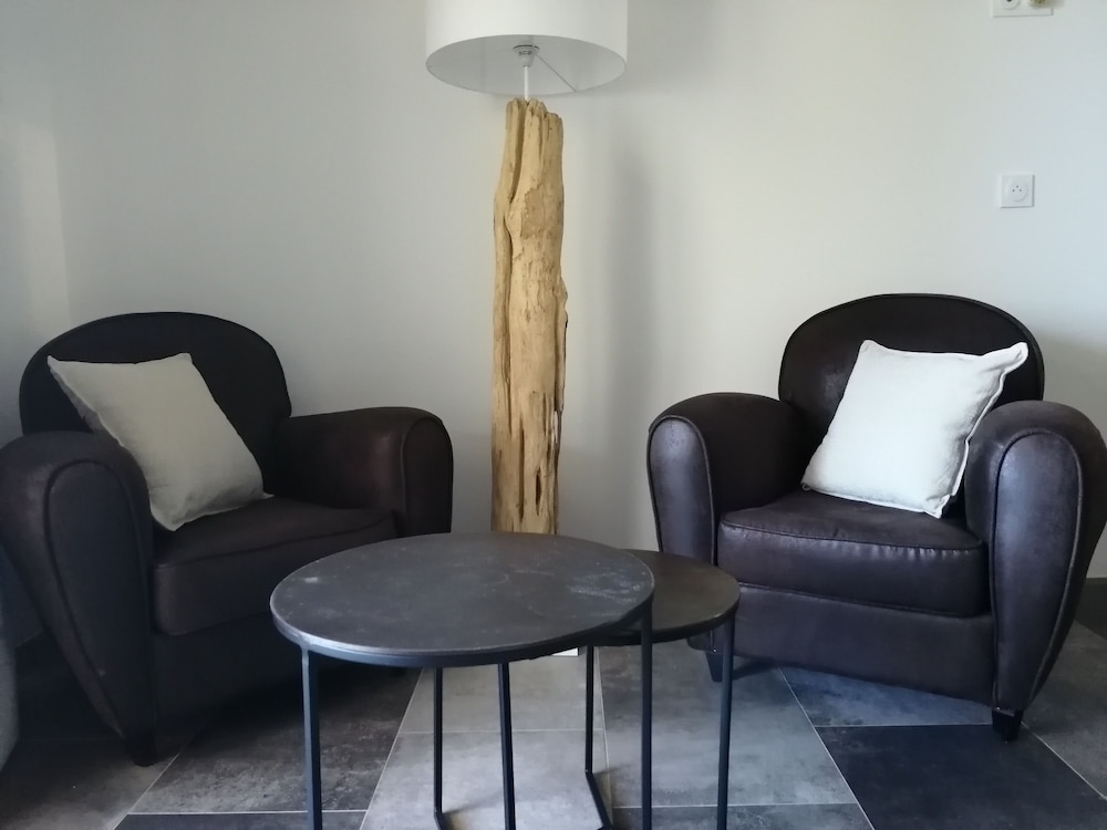 Auberge Ferayola 30/49