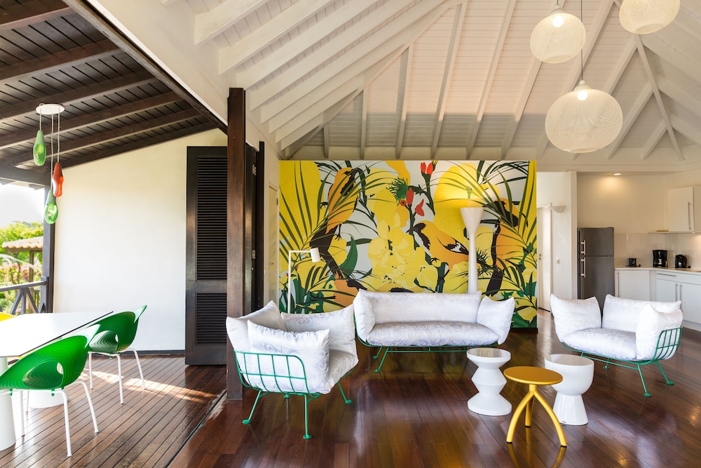 Papagayo Beach Resort 44/72