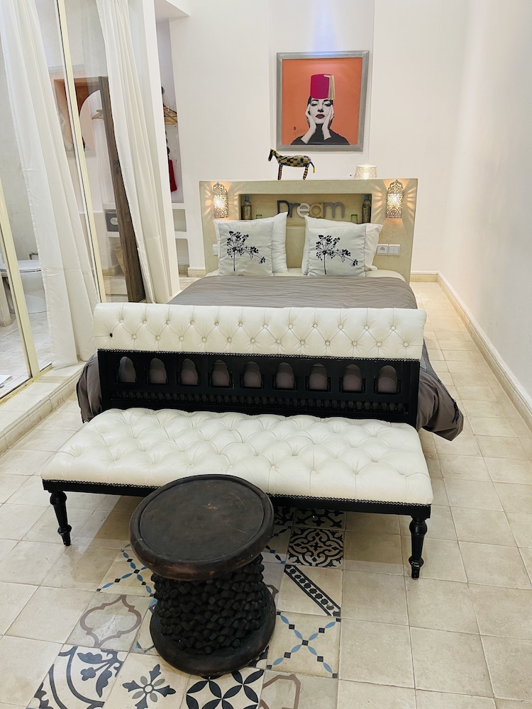Riad 144 6/50