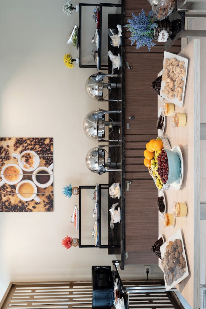 Rivoli Suites 40/48