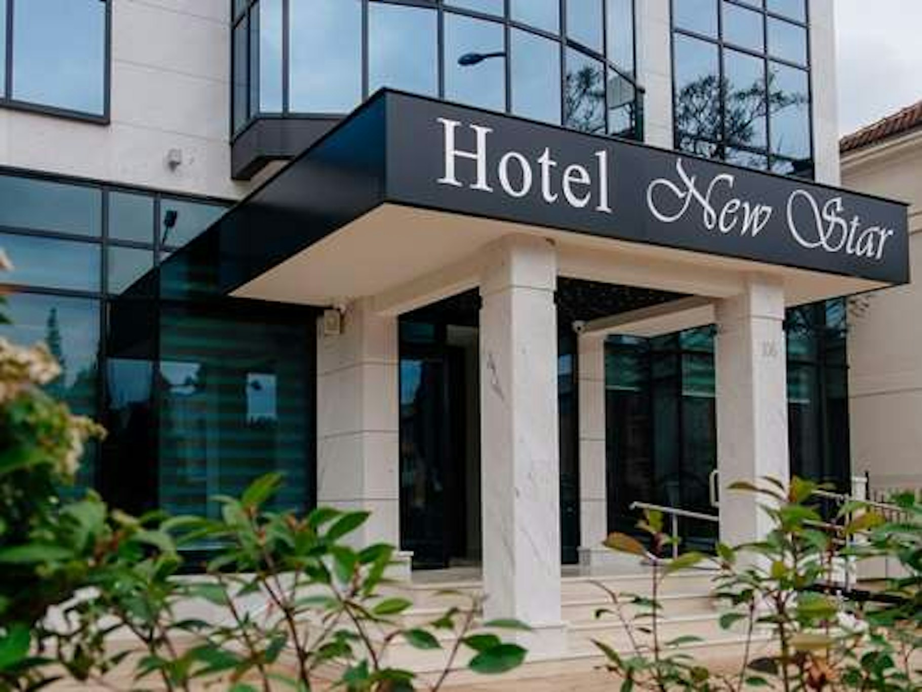 Hotel New Star 3/54