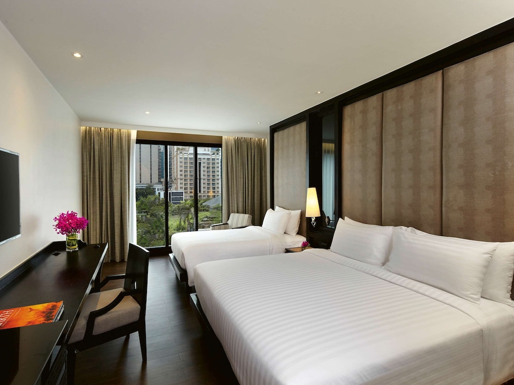 Movenpick Hotel Sukhumvit 15 Bangkok 24/71