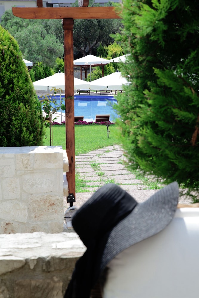 Kassandra Village Resort 73/79