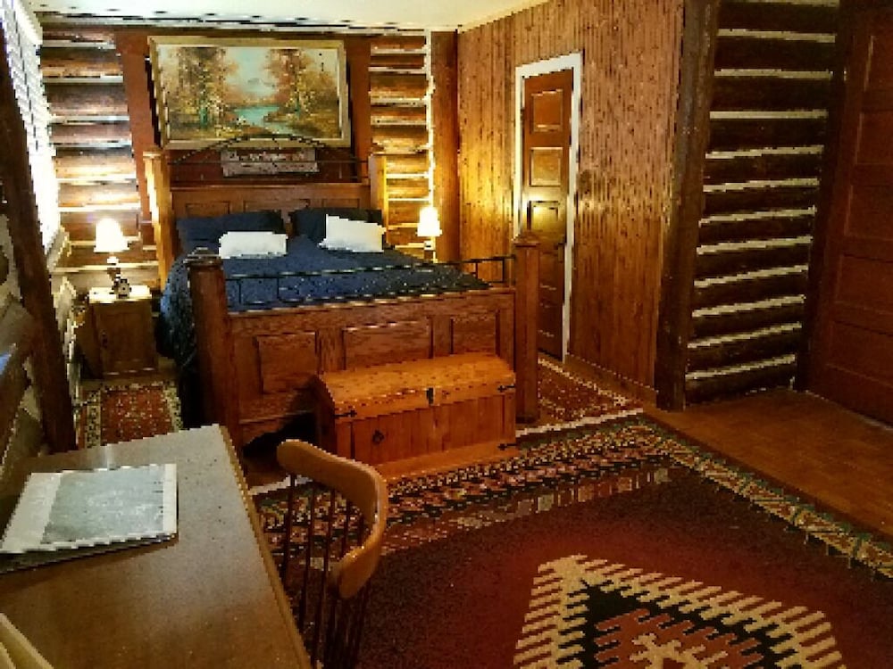 Black Forest B&B Lodge & Cabins 26/49