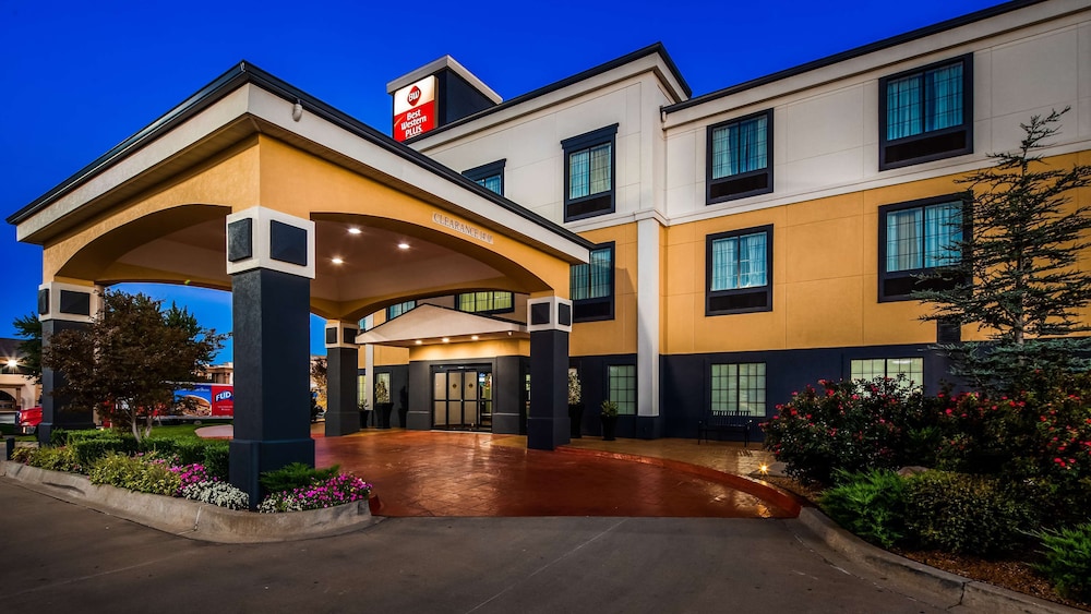 Best Western Plus Barsana Hotel Suites 3/22