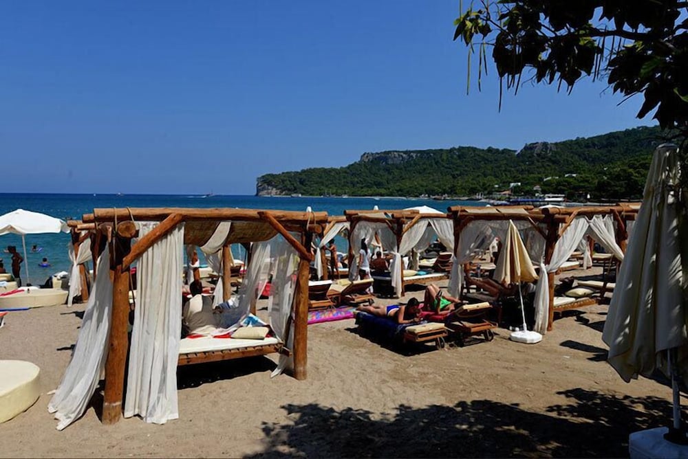 Castello Hotel & Aparts 27/50