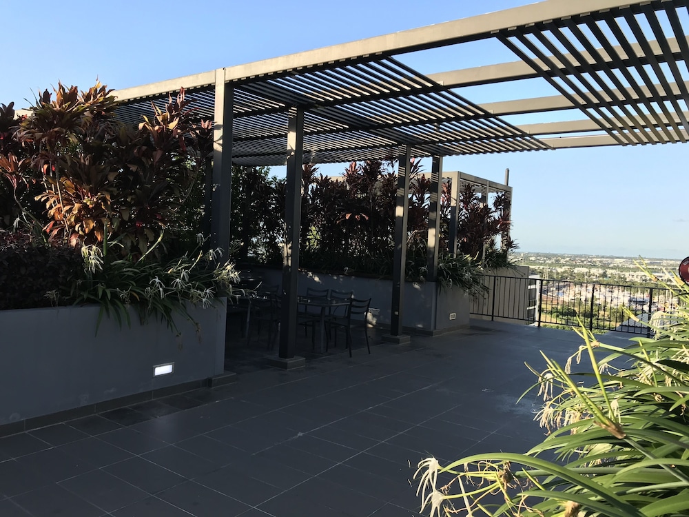 Magnum Serviced Apartments Darwin Ex Rnr Serviced Apartments Darwin 56/57