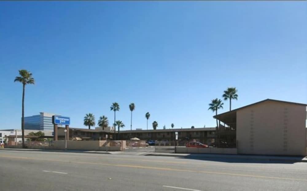 Studio6 Suites San Bernardino, CA in SAN BERNARDINO - CA