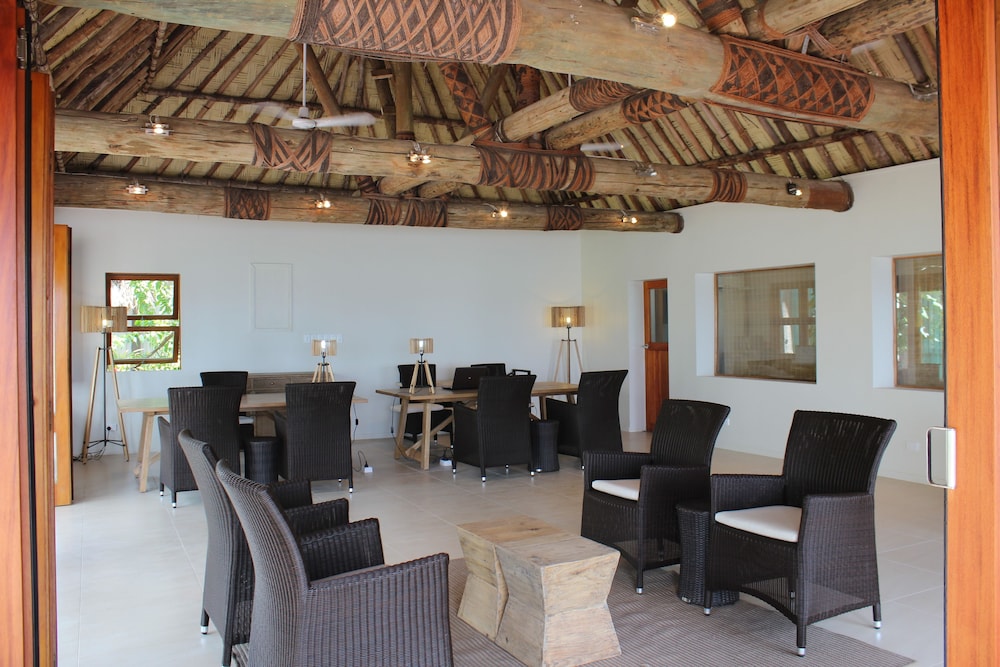 Nakelo Treasure Island Resort and Spa 18/46
