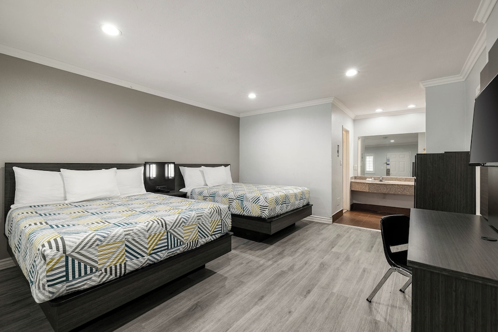 Motel6 Anaheim, CA - Convention Center 16/48
