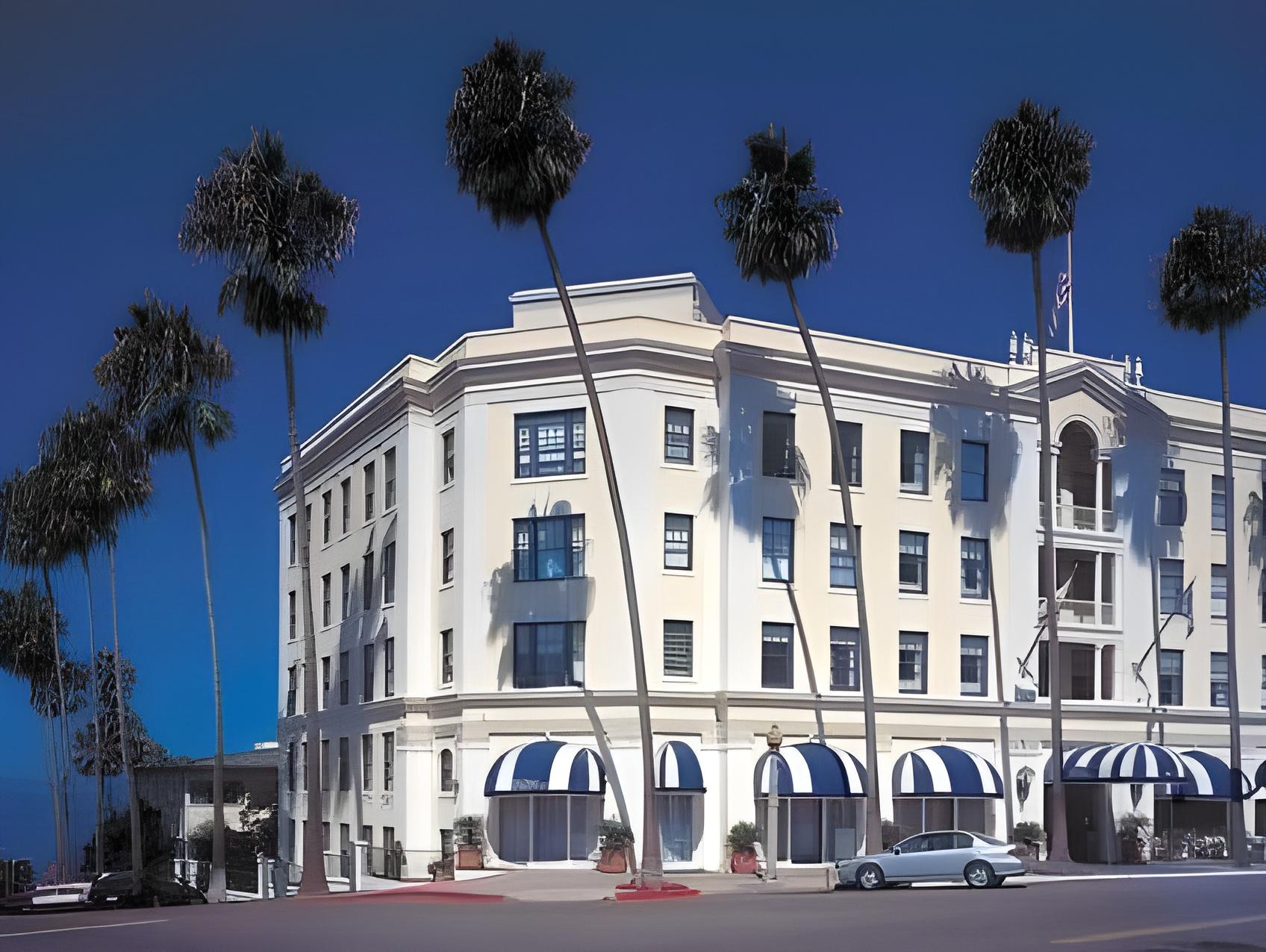 غرفة تُحدَّد عند الوصول