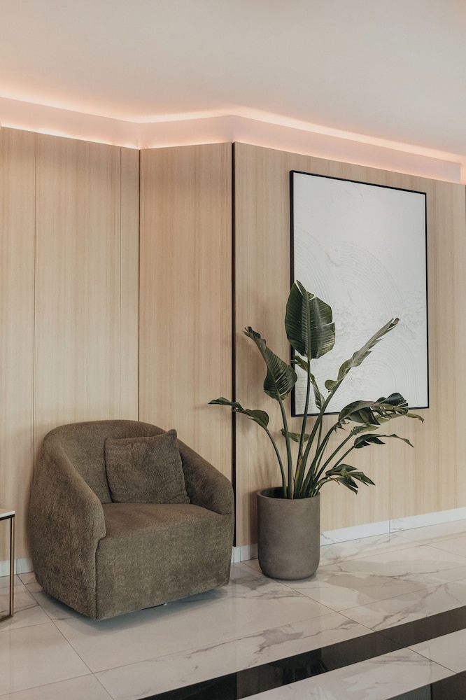 Sens Hotel 43/64