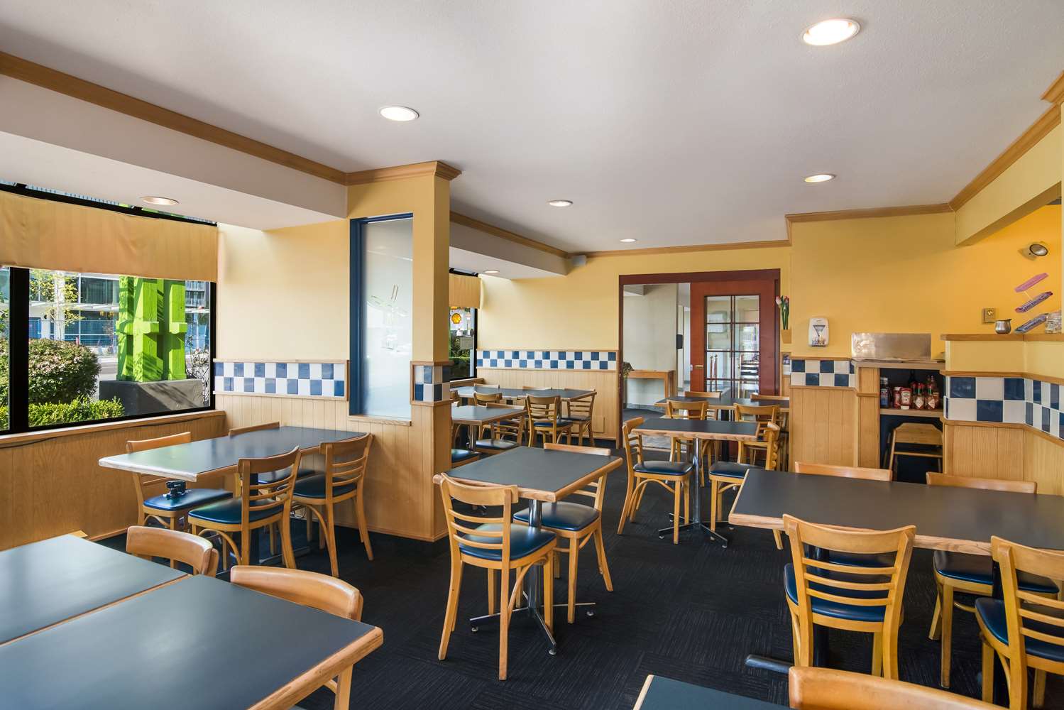 SureStay by Best Western North Vancouver Capilano 5/14