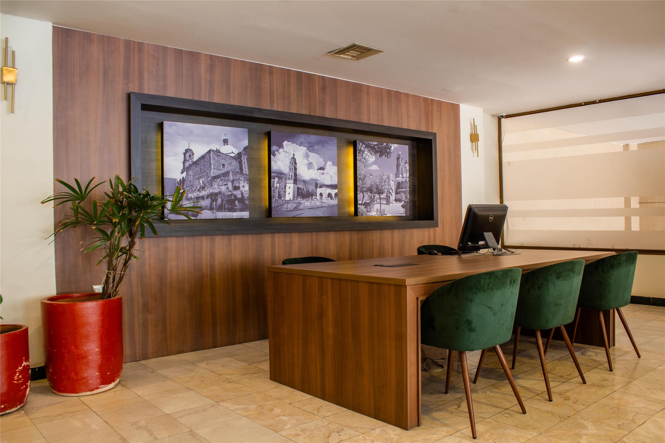 Best Western Plus Plaza Florida & Tower 14/55