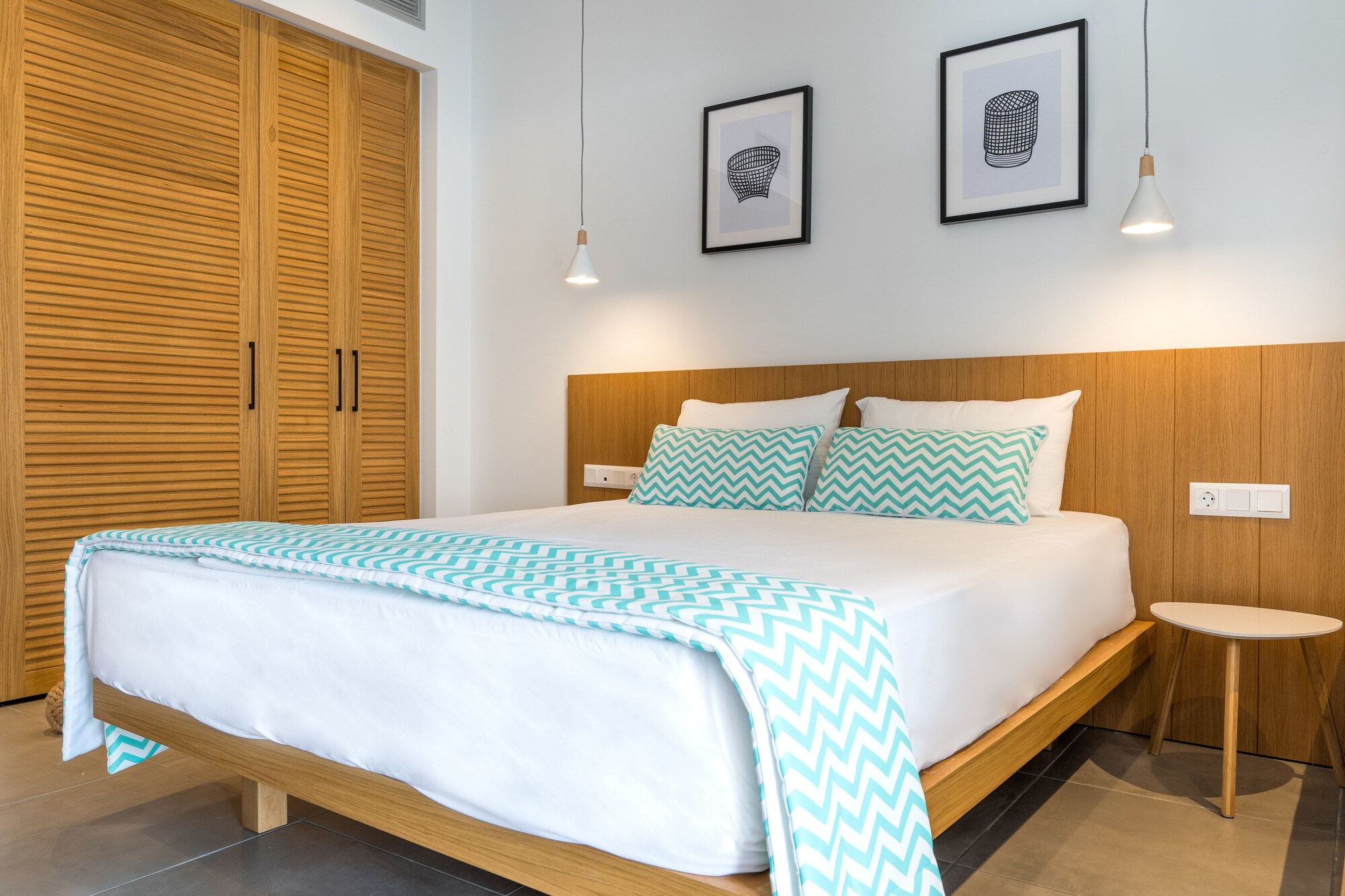 STUDIO, 1 DOUBLE AND 1 SINGLE BED, SEA VIEW