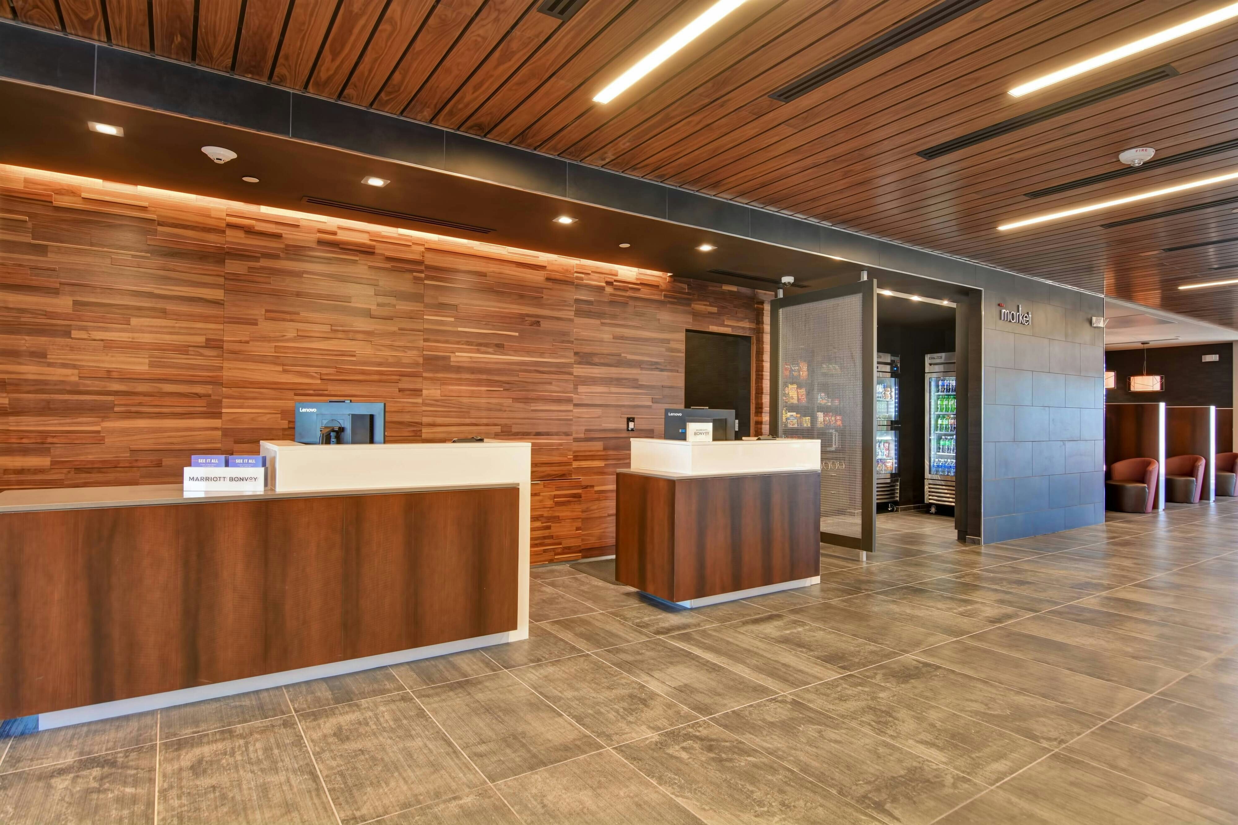Lobby at Courtyard by Marriott Bentonville Rogers Promenade, ROGERS - AR