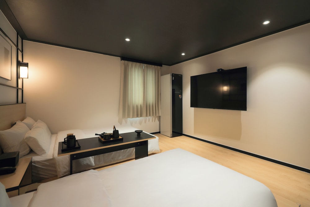Ehotel Gumi 31/53