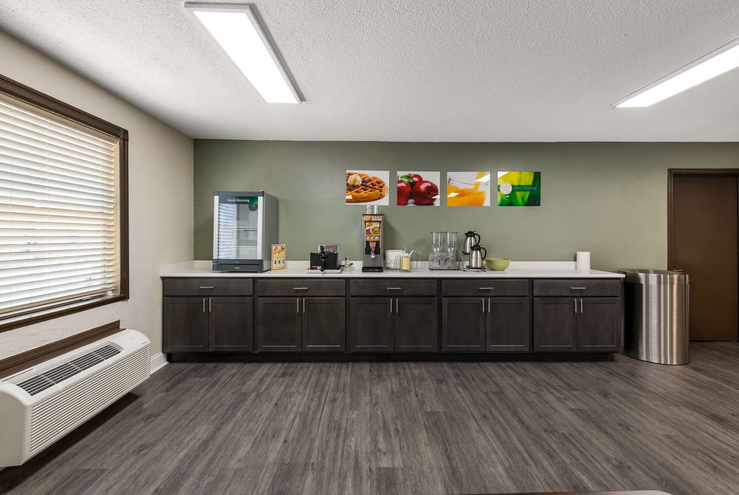 Quality Inn Saint Louis Airport 4/43