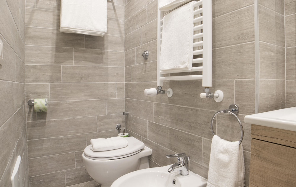Morelli Suite 43/50