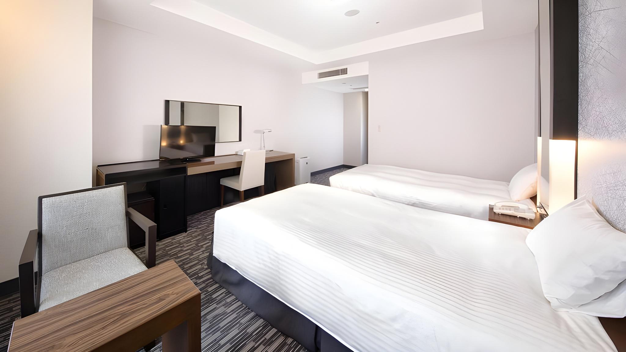 Standard, Twin Beds, South Wing