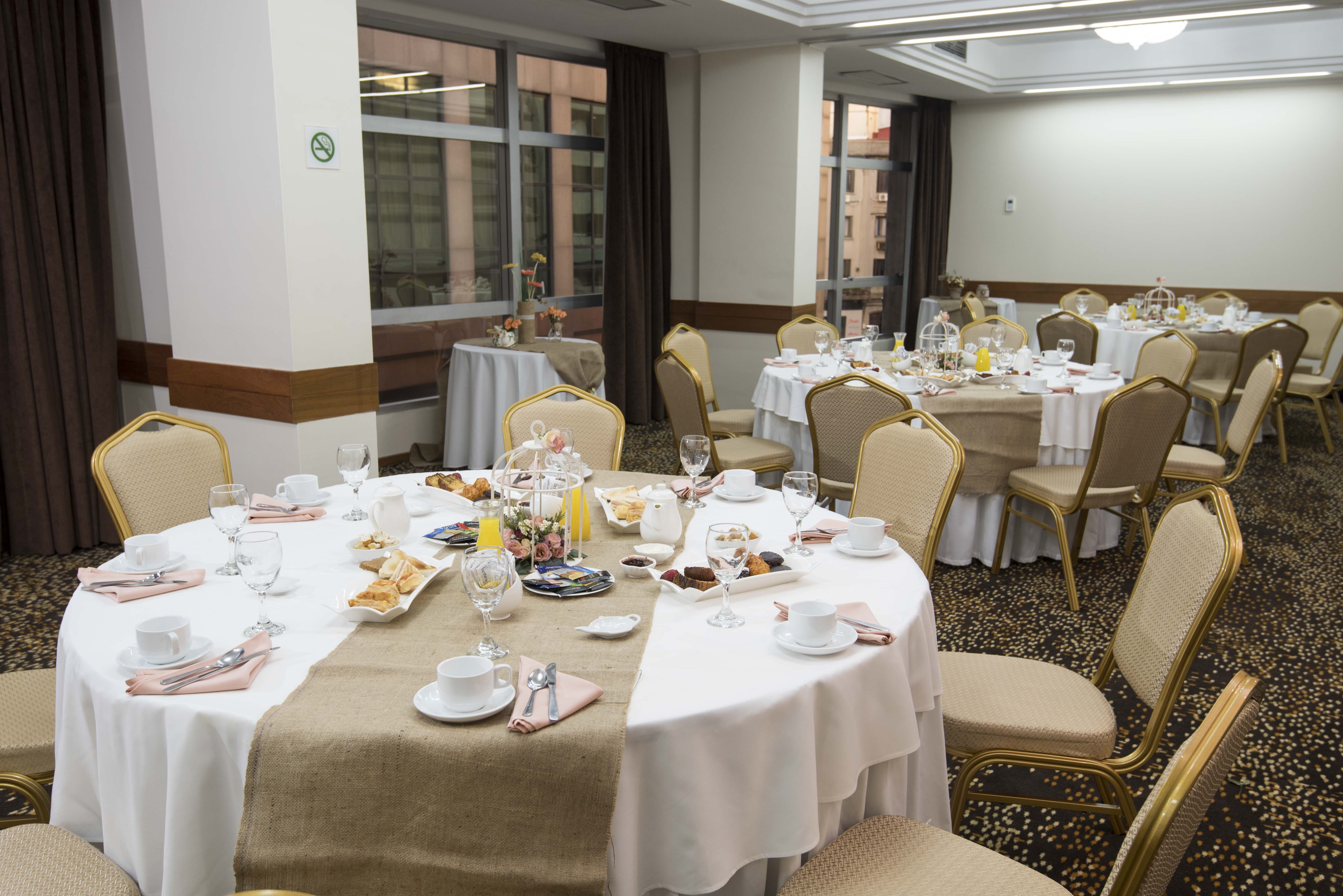 Holiday Inn Montevideo 66/81