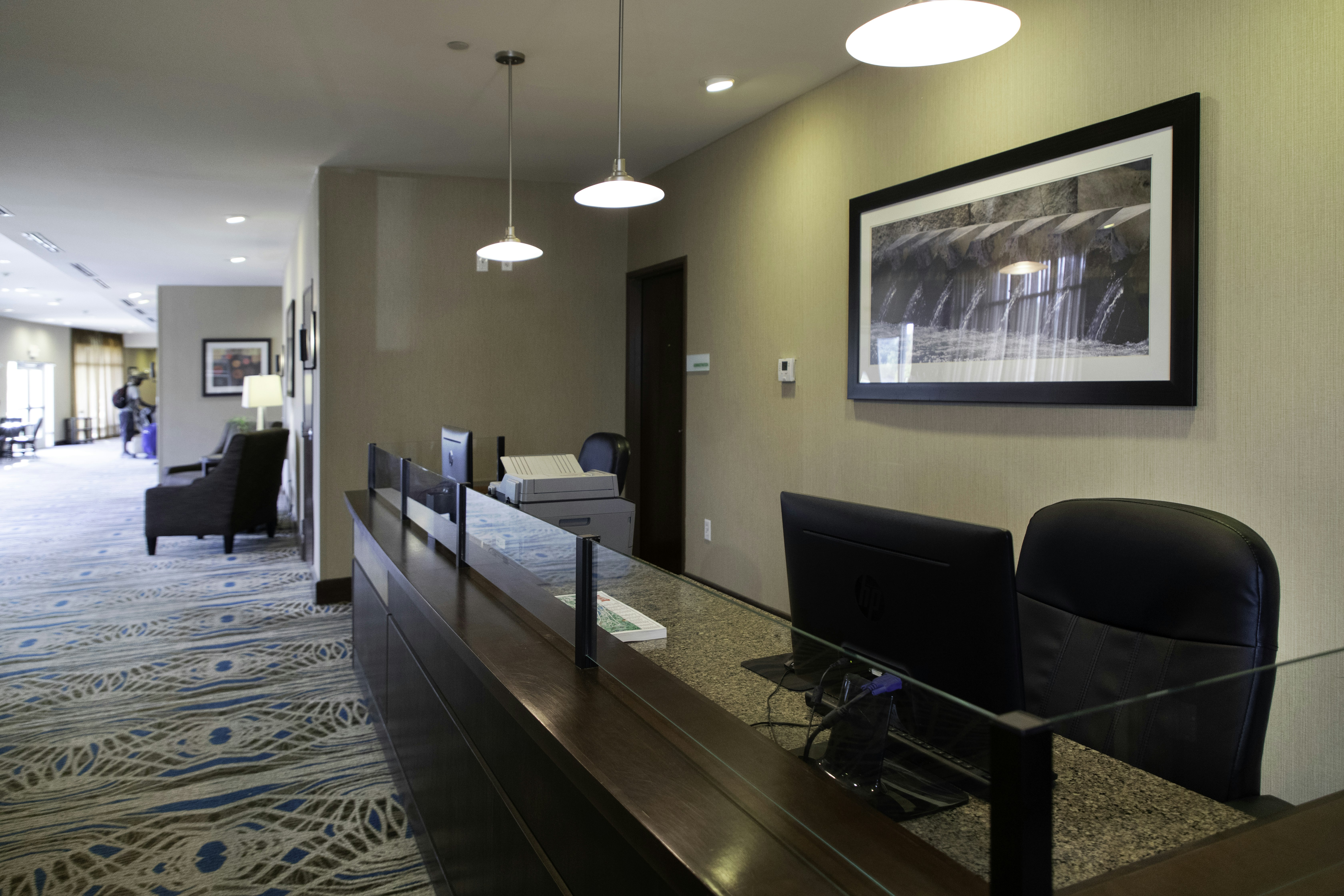 Holiday Inn & Suites San Antonio Northwest 27/30