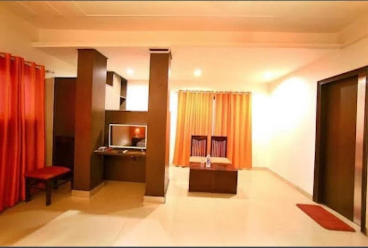 Oyo Rooms 766 Delhi Airport 21/29