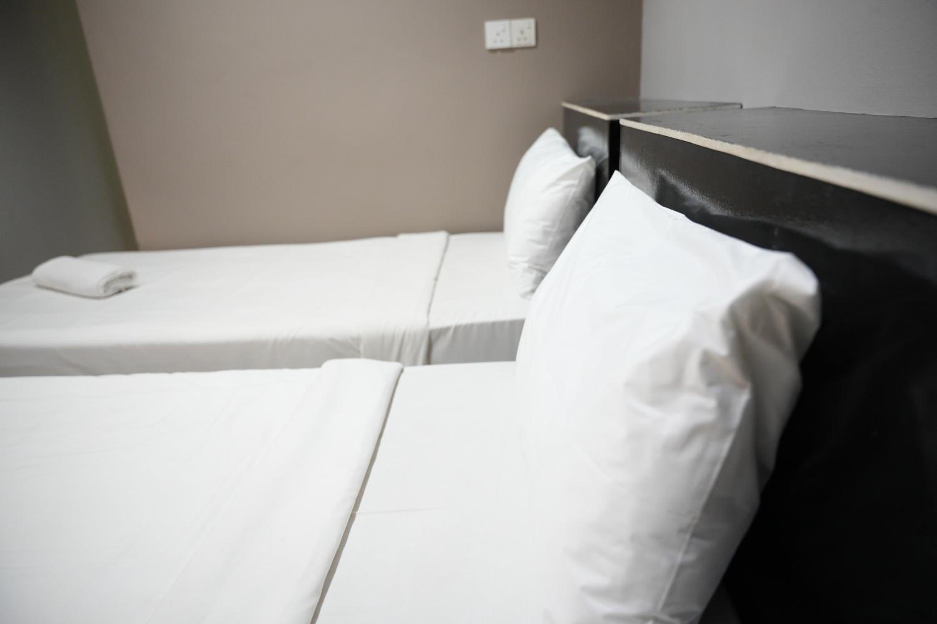 Oyo 44097 Avatarr Hotel 35/49