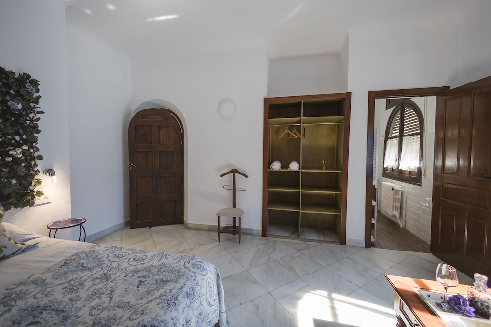 Gala Plácida Suites 1923 16/33