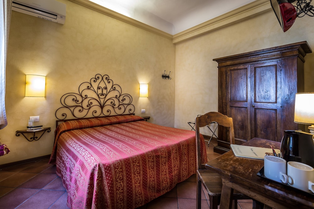 Hotel Marios 24/56
