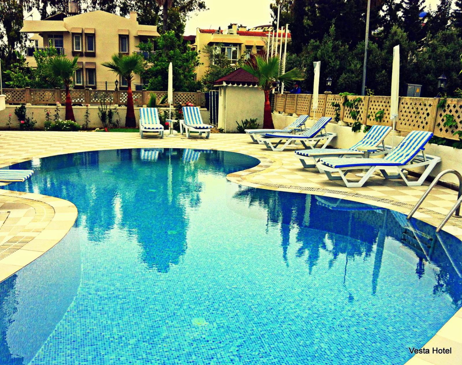 VESTA HOTEL 42/50