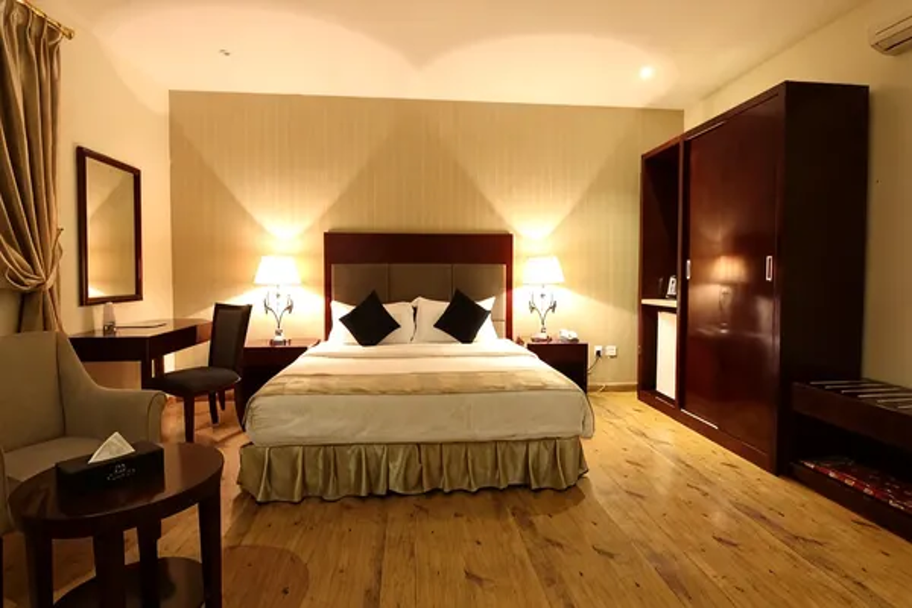 Room at Towlan Girnada, RIYADH