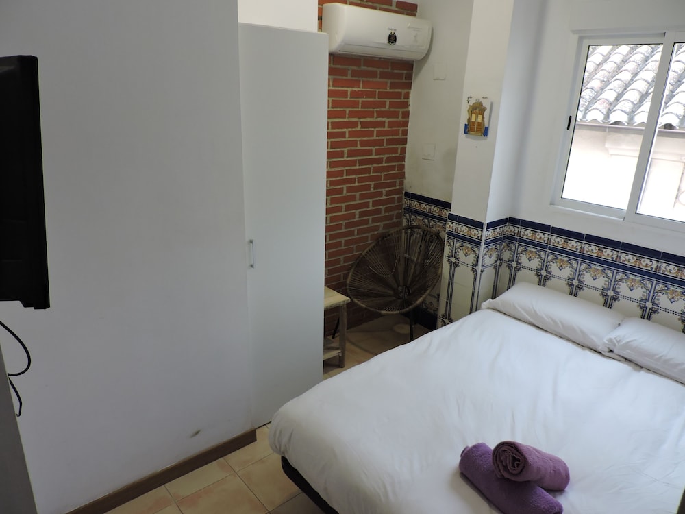Hostal El Cascabel 15/75